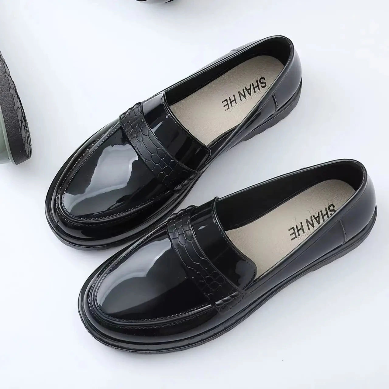 Women's New Low Heel Shallow Rain Shoe Soft Sole Non Slip Slip On Round Toe Lightweight Waterproof Kitchen Work Shoe Loafer Shoe MU Group