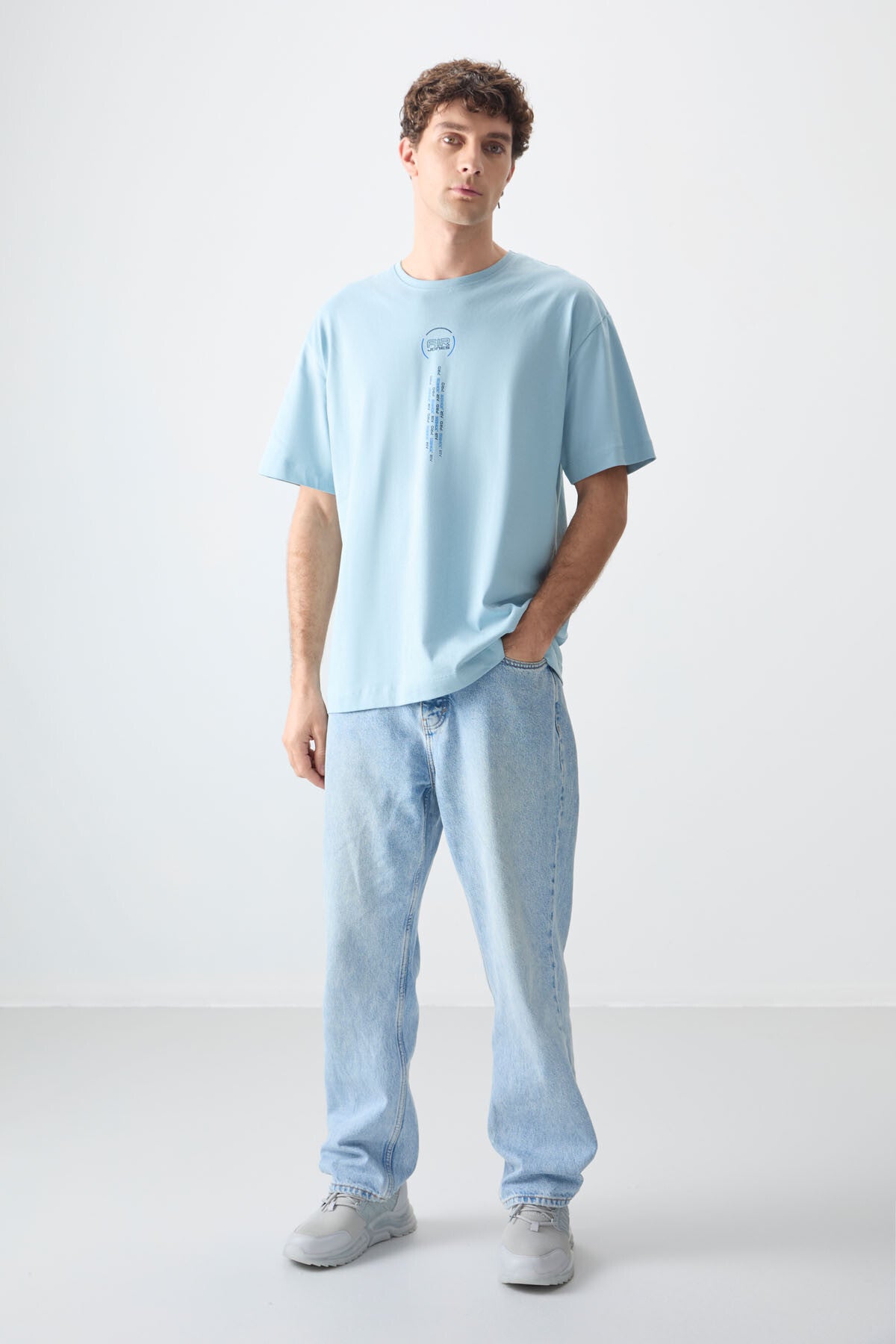 %100 pamuk kalin yumuşak dokulu oversize fit baskili erkek t-shirt - 88355 - Justyol