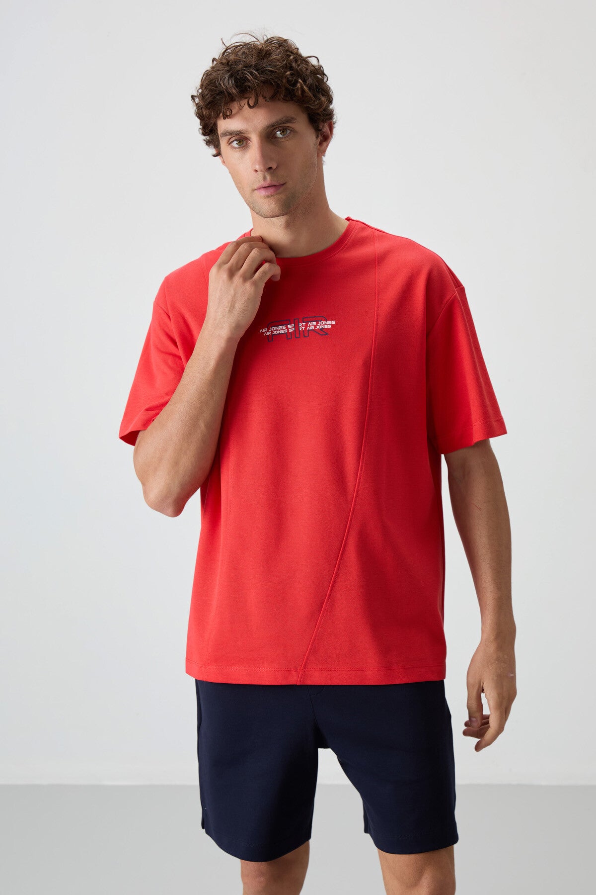 pamuklu kalin yüzeyi dokulu oversize fit baskili erkek t-shirt - 88372 - Justyol