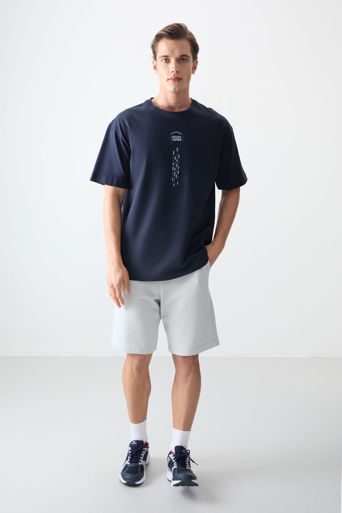 %100 pamuk kalin yumuşak dokulu oversize fit baskili erkek t-shirt - 88355 - Justyol