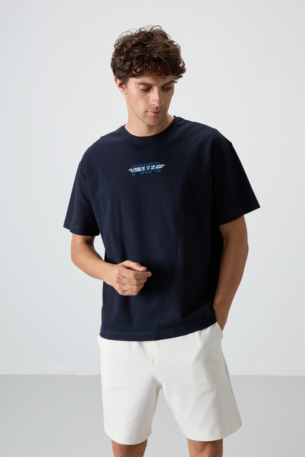 pamuklu kalin yüzeyi dokulu oversize fit baskili erkek t-shirt - 88372 - Justyol
