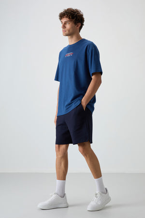 pamuklu kalin yüzeyi dokulu oversize fit baskili erkek t-shirt - 88372 - Justyol