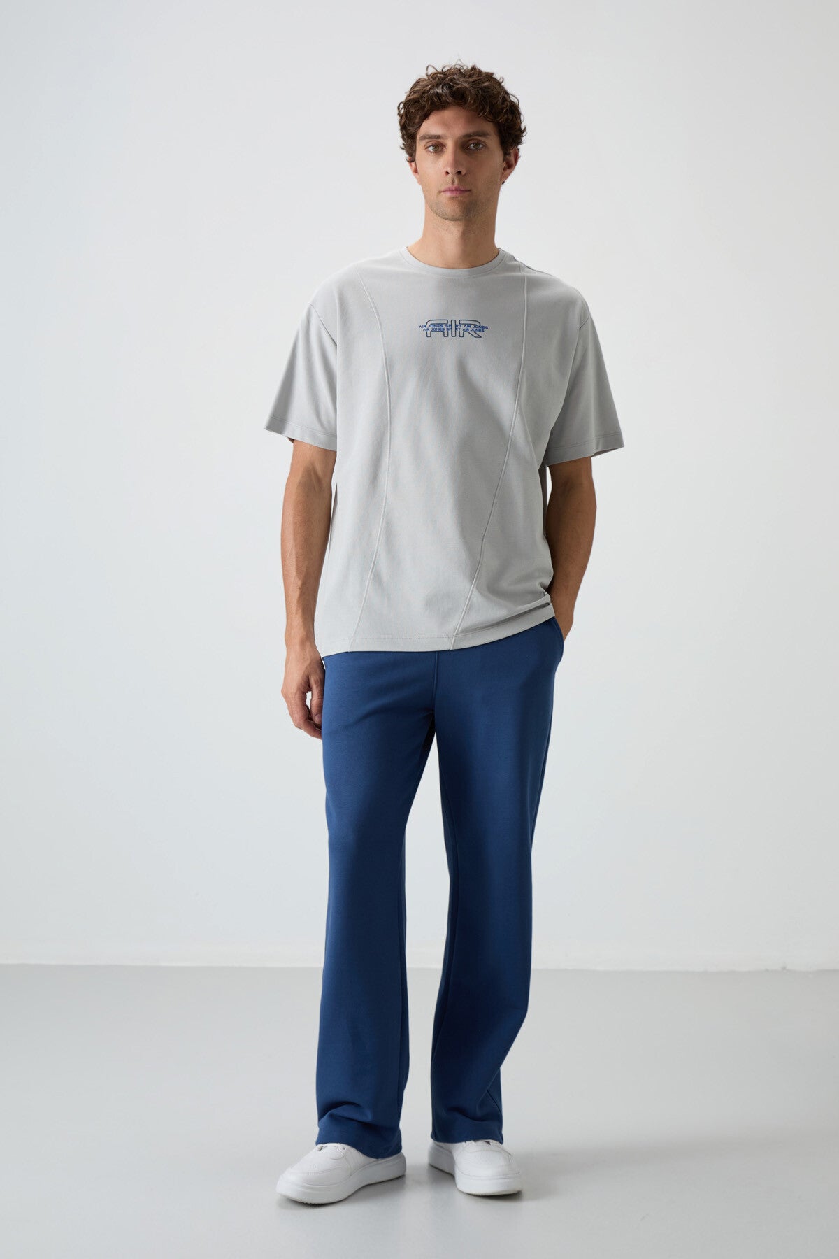 pamuklu kalin yüzeyi dokulu oversize fit baskili erkek t-shirt - 88372 - Justyol