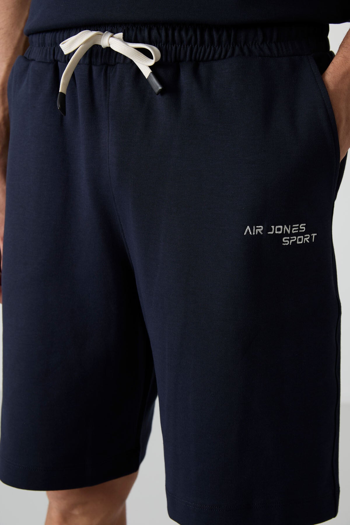 lacivert pamuklu kalin yumuşak dokulu oversize fit nakişli erkek şort takim - 85250 - Justyol