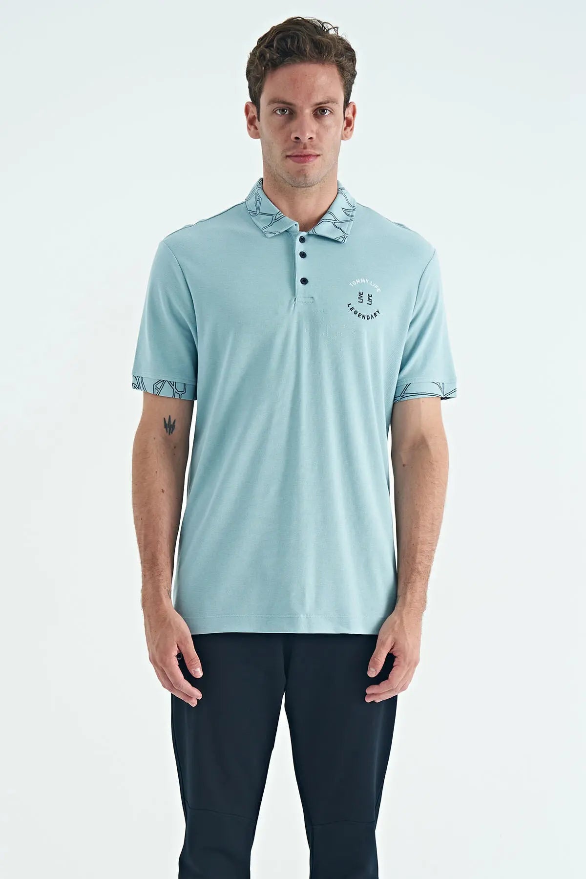 yazi nakişli baski detayli standart kalip polo yaka erkek t-shirt - 88239 - Justyol