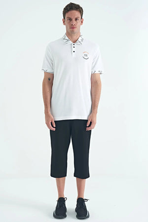 yazi nakişli baski detayli standart kalip polo yaka erkek t-shirt - 88239 - Justyol