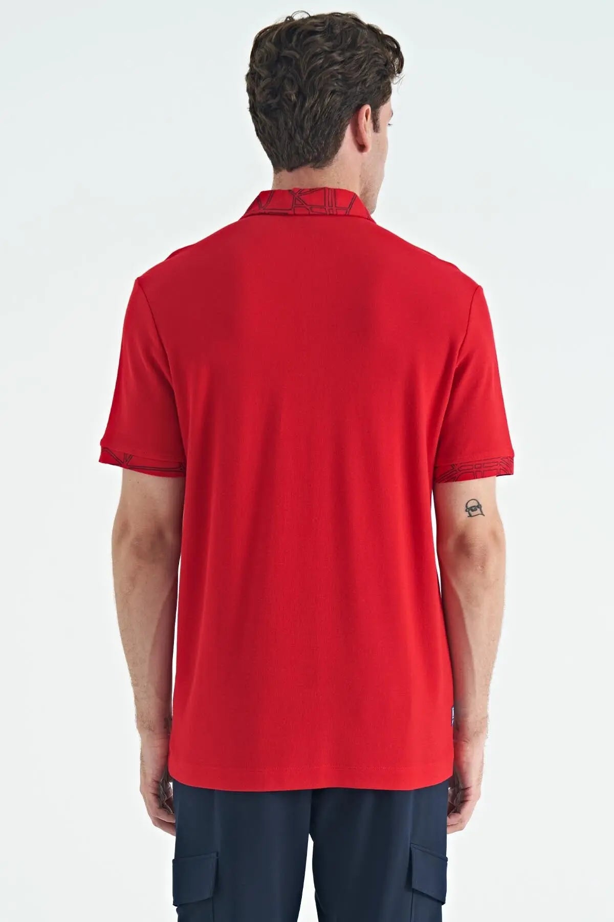 yazi nakişli baski detayli standart kalip polo yaka erkek t-shirt - 88239 - Justyol