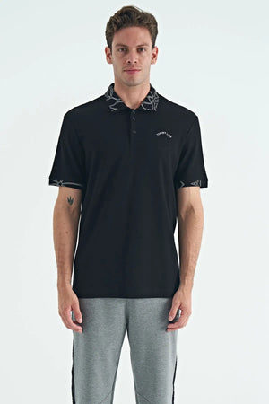 yazi nakişli baski detayli standart kalip polo yaka erkek t-shirt - 88239 - Justyol