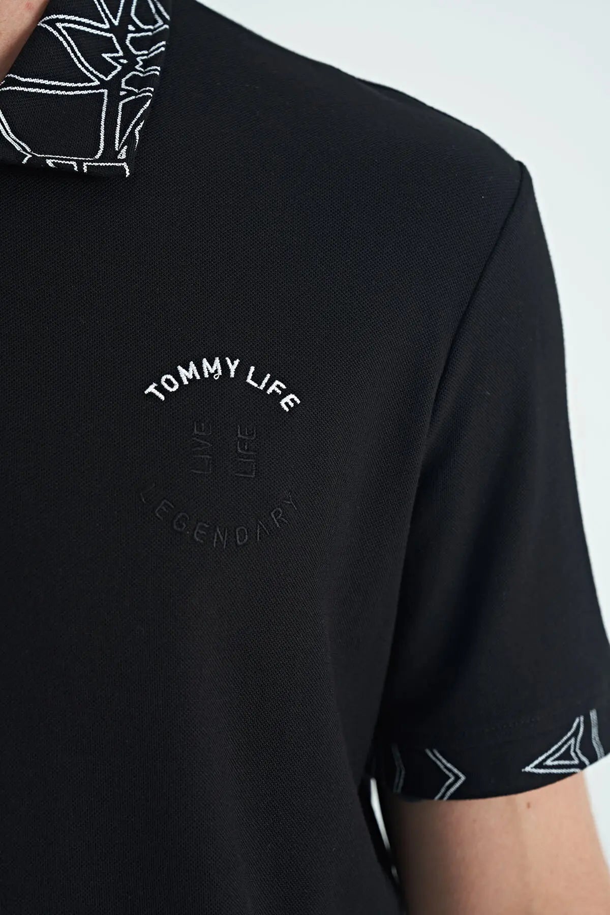 yazi nakişli baski detayli standart kalip polo yaka erkek t-shirt - 88239 - Justyol