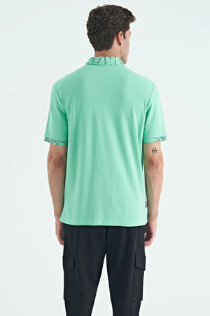 yazi nakişli baski detayli standart kalip polo yaka erkek t-shirt - 88239 - Justyol