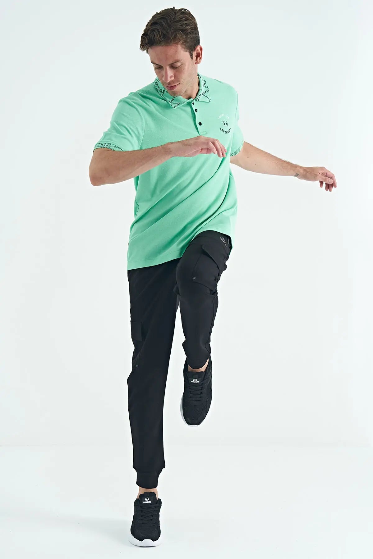 yazi nakişli baski detayli standart kalip polo yaka erkek t-shirt - 88239 - Justyol