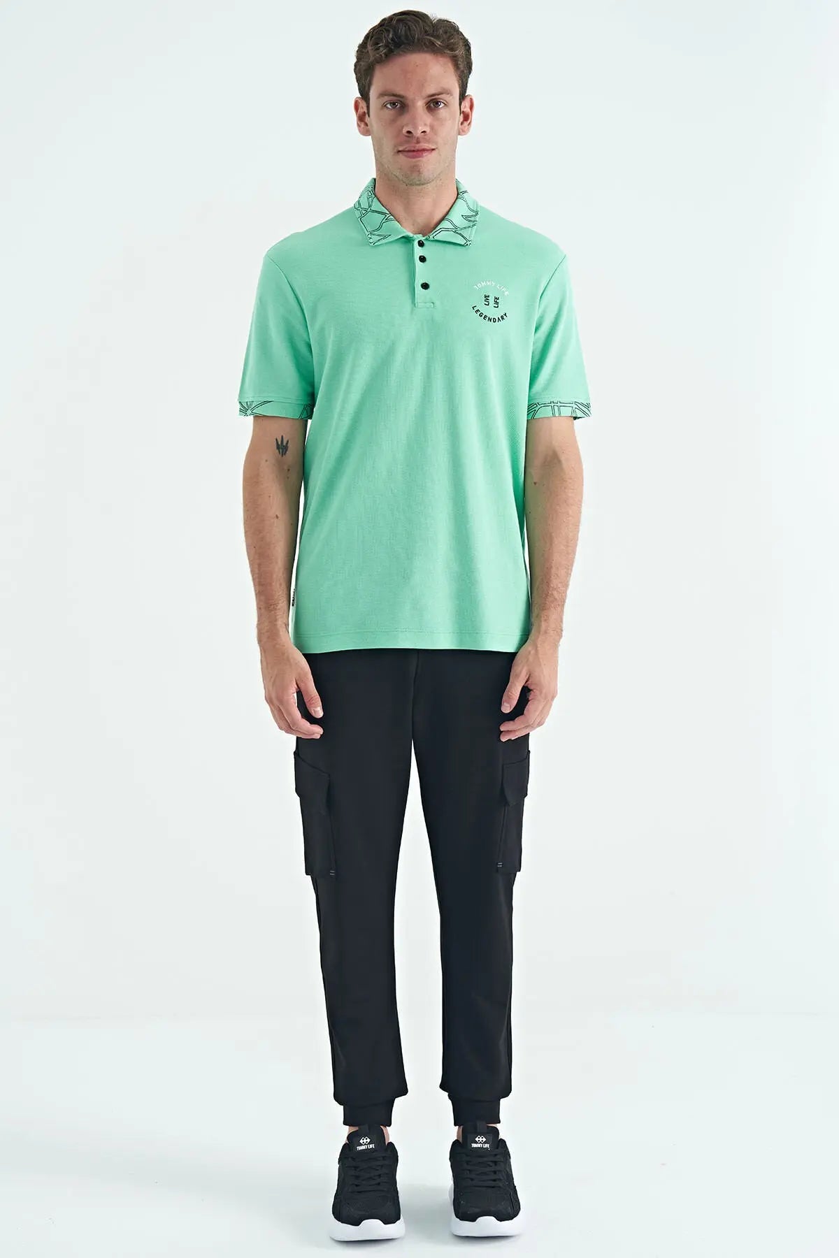 yazi nakişli baski detayli standart kalip polo yaka erkek t-shirt - 88239 - Justyol