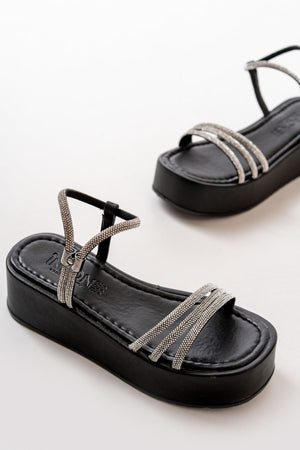 861 - 1100günlük gümüş taşli dolgu kadin sandalet - Justyol