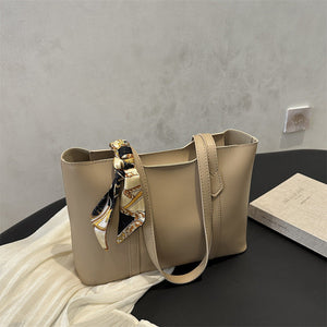 Women's Bag New Summer Black Handbag Large Capacity Shoulder Bag Niche Commuter Woman Bag Tote Bags Women Handbags bolsa MU Group