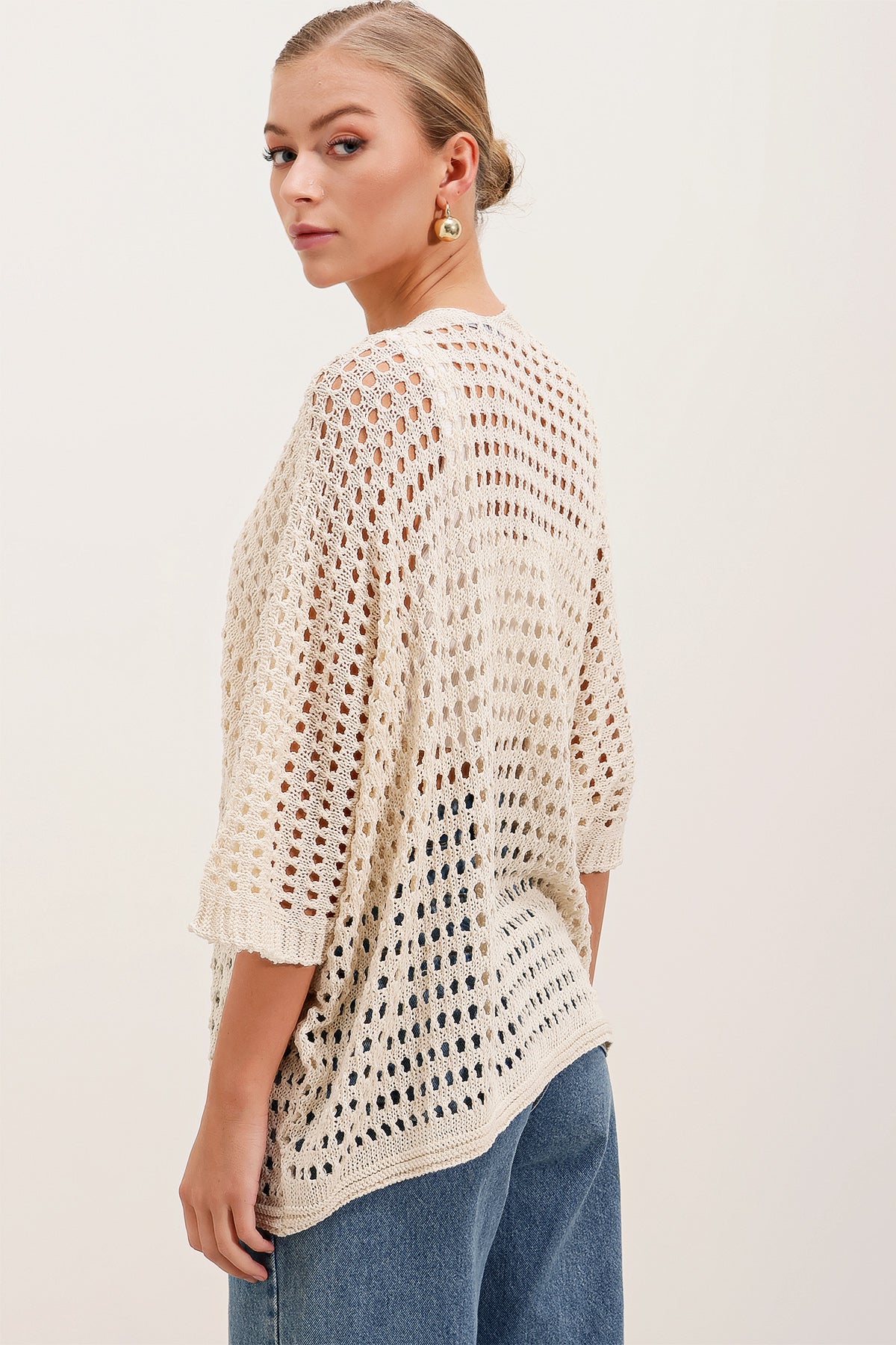 15855 ajurlu/delikli oversize hirka - Justyol
