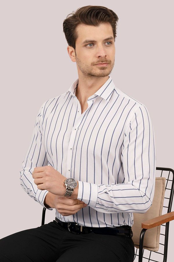 A men's slimfit striped shirt in white. - 6537 - Justyol