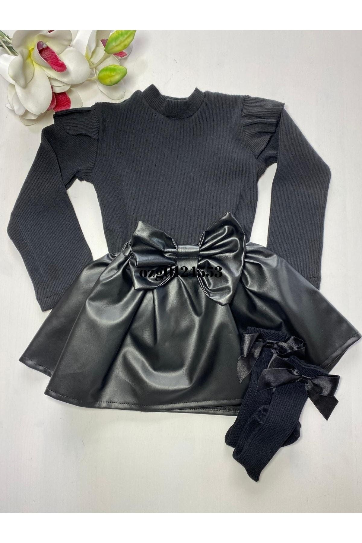 Özge Başaran Leather Skirt, Bodysuit And Knee High Socks - Justyol