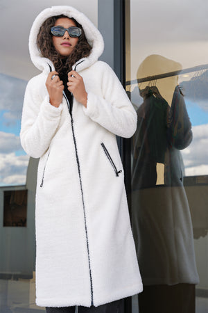 9132 kapüşonlu peluş kaban - Justyol