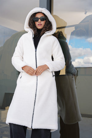 9132 kapüşonlu peluş kaban - Justyol
