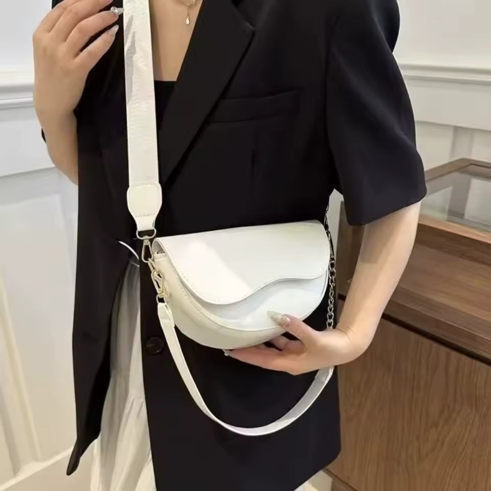 Small Leather Saddle Armpit Bags for Women Summer Chain Shoulder Crossbody Bag Ladies Vintage Underarm Handbags Woman bolsa MU Group