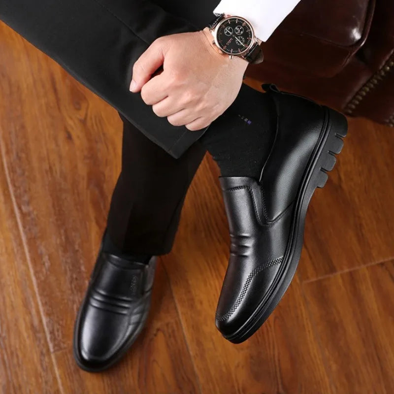 Men's Loafers Classic Business Dress Shoes 2025 New Casual Leather Shoes Slip-on Driving Shoes Men's Soft Leather Shoe Moccasins MU Group