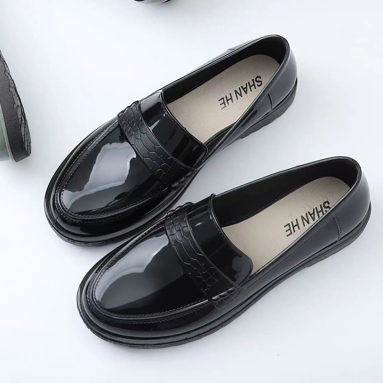 Women's New Low Heel Shallow Rain Shoe Soft Sole Non Slip Slip On Round Toe Lightweight Waterproof Kitchen Work Shoe Loafer Shoe MU Group