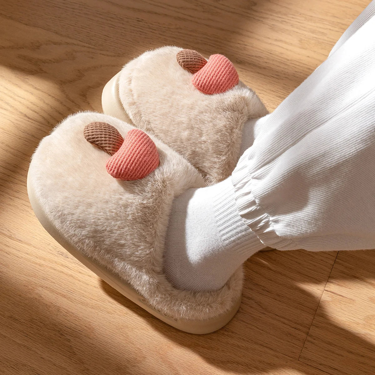 TZLDN Women's Winter Warm Cartoon Slippers Closed Toe Non Slip Furry House Shoes Women Indoor Bedroom 4CM EVA Sole Plush Slipper MU Group