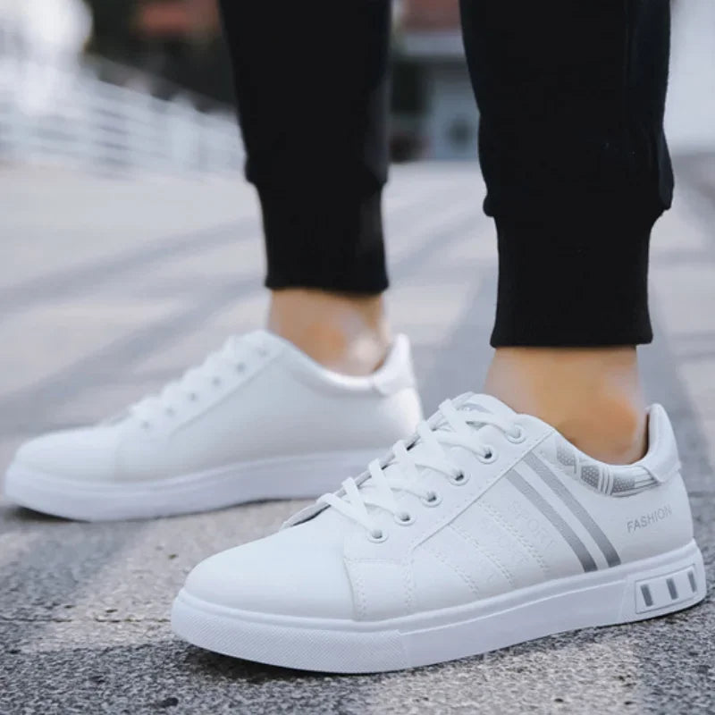 Men's Sneakers White Casual Shoes Lightweight Breathable Flats Fashion Lace-up Vulcanized Shoes Non Slip Outdoor Men Shoes Tenis MU Group
