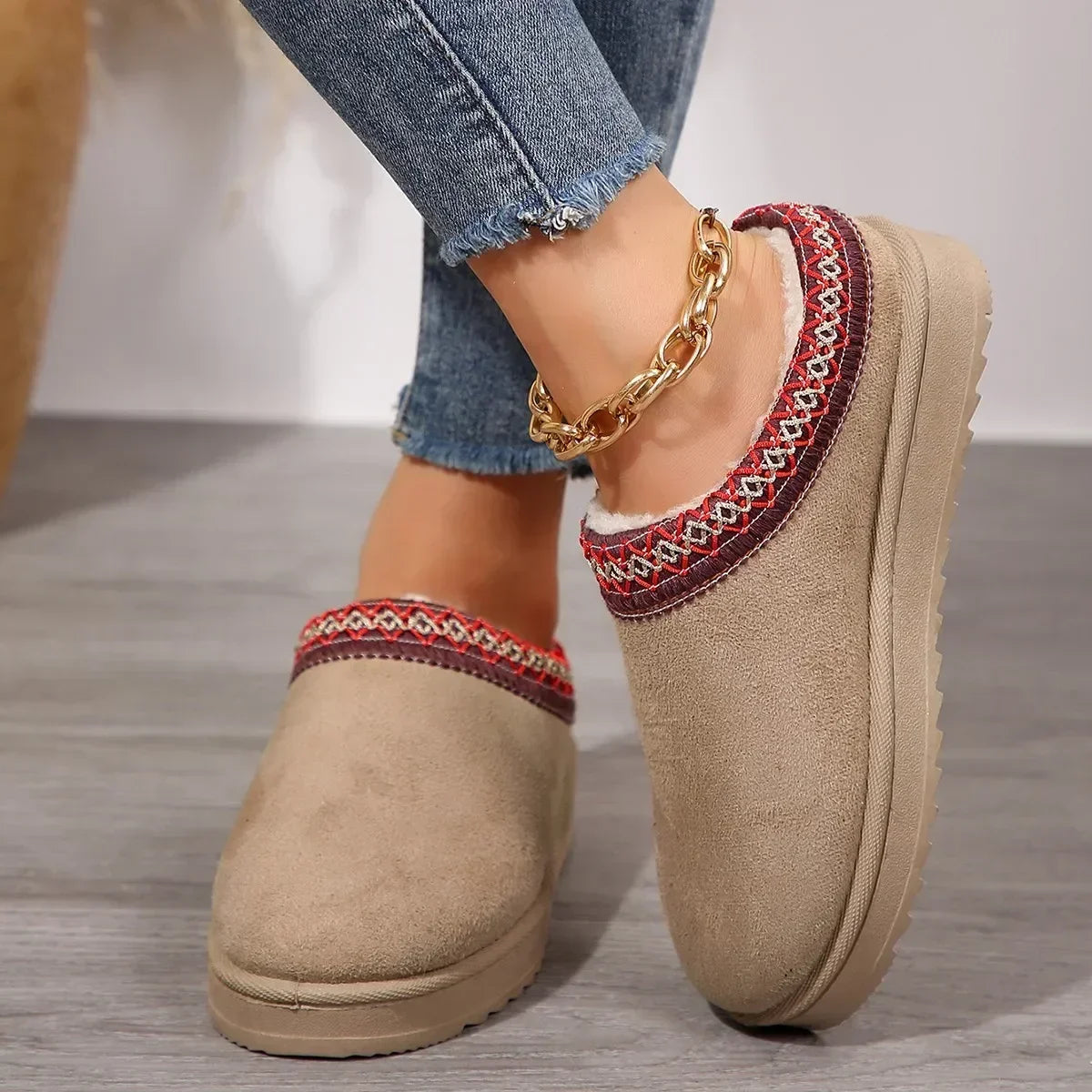 Snow Boots 2024 Women Winter Cashmere Warm Thick Soles Without Heel-covered Hair Half Slipper Cotton Shoes Cashmere Warm Boots MU Group