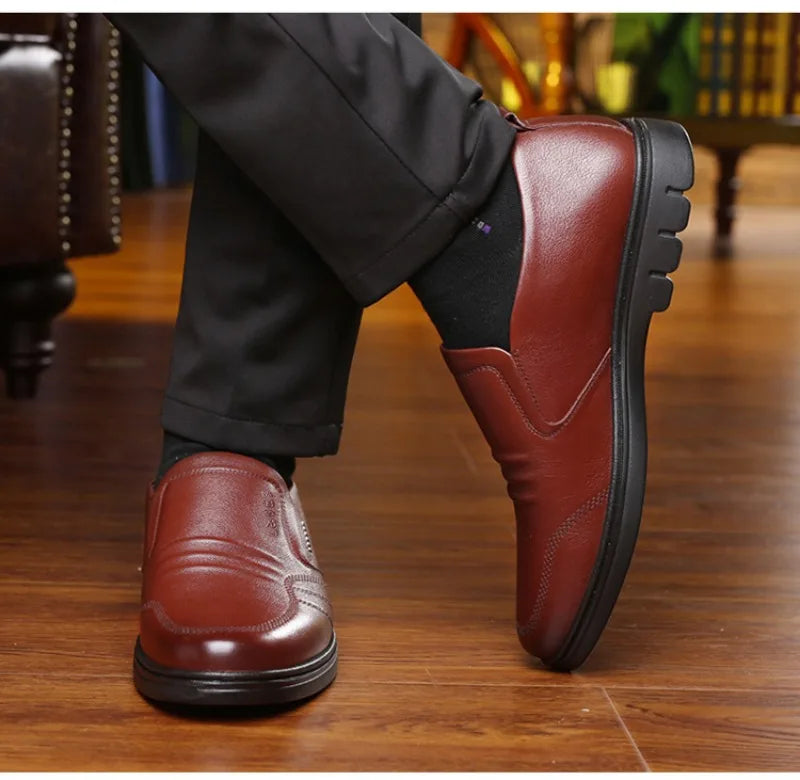 Men's Loafers Classic Business Dress Shoes 2025 New Casual Leather Shoes Slip-on Driving Shoes Men's Soft Leather Shoe Moccasins MU Group