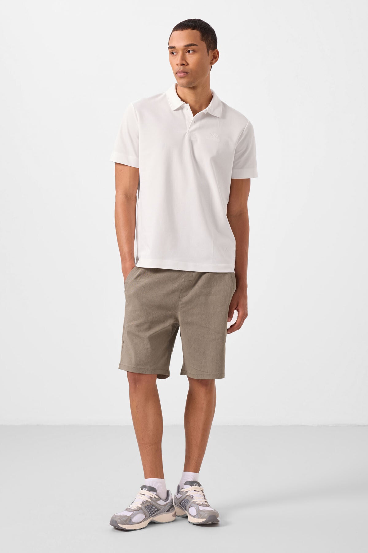 standart fit dokuma hafif esnek chino erkek şort - 81292 - Justyol