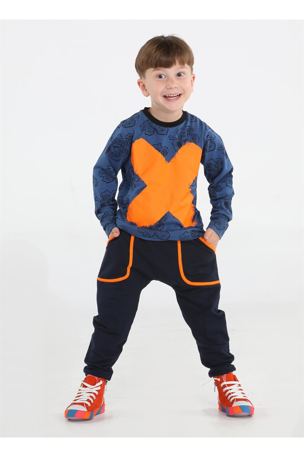 casa yaprak desenli baggy pantolon + t-shirt takim k - Justyol