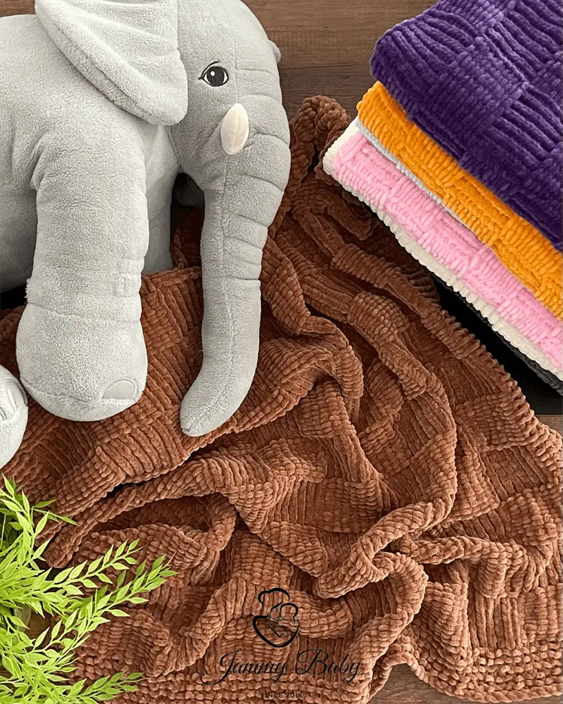 hand knitted baby blanket - Justyol