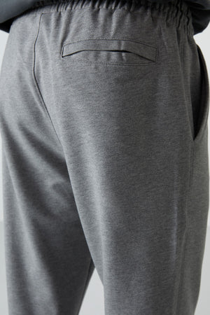 pamuklu yumuşak dokulu comfort fit nakişli erkek jogger - 82123 - Justyol