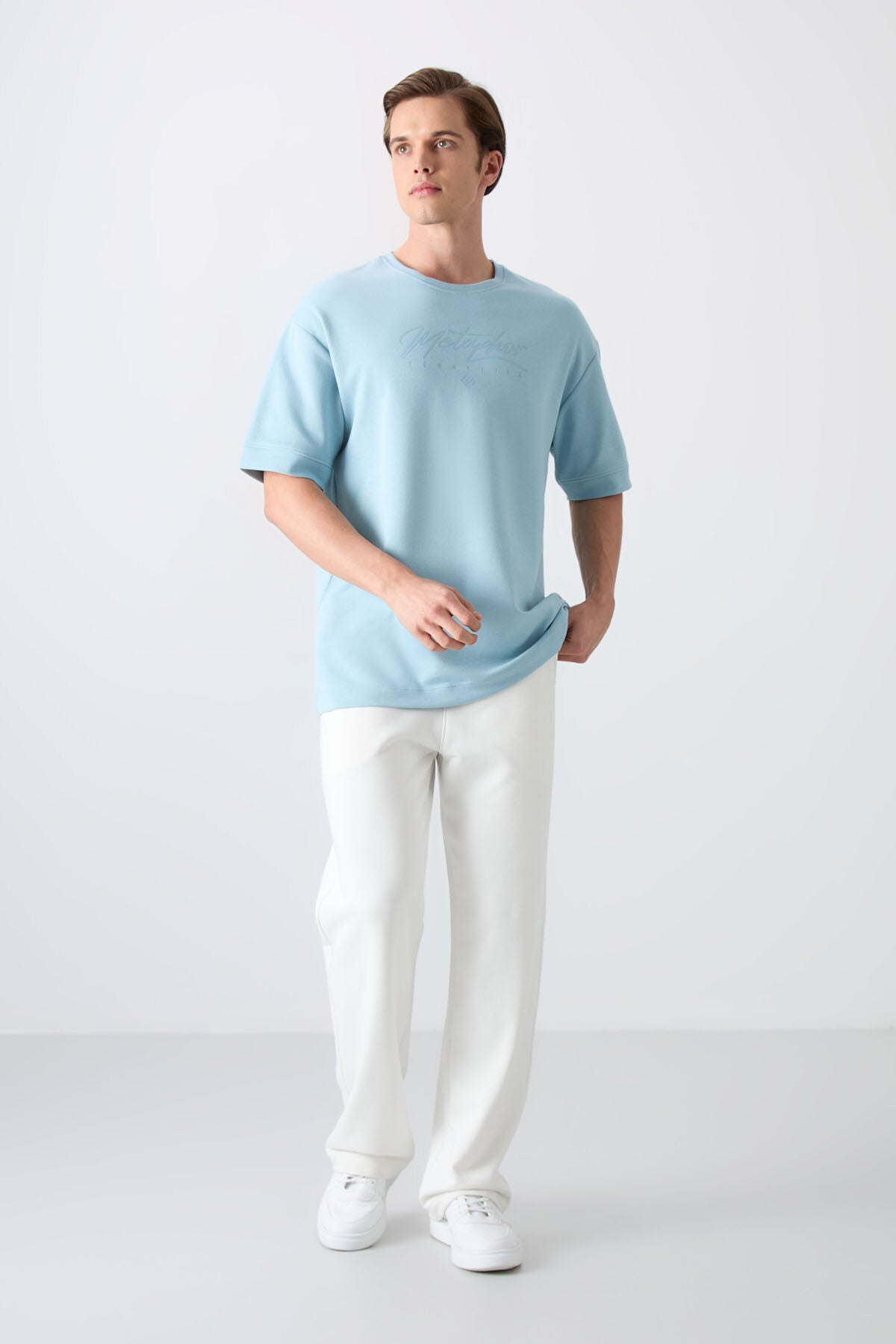 pamuklu kalin yumuşak dokulu oversize fit baskili erkek t-shirt - 88320 - Justyol