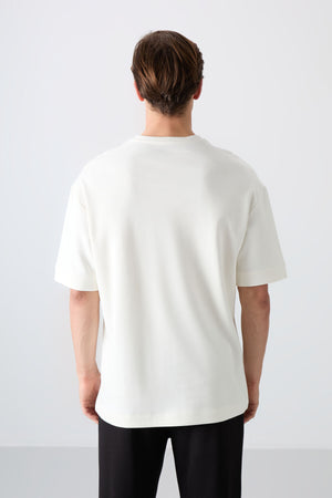 pamuklu kalin yumuşak dokulu oversize fit baskili erkek t-shirt - 88320 - Justyol