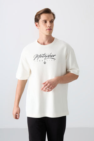 pamuklu kalin yumuşak dokulu oversize fit baskili erkek t-shirt - 88320 - Justyol
