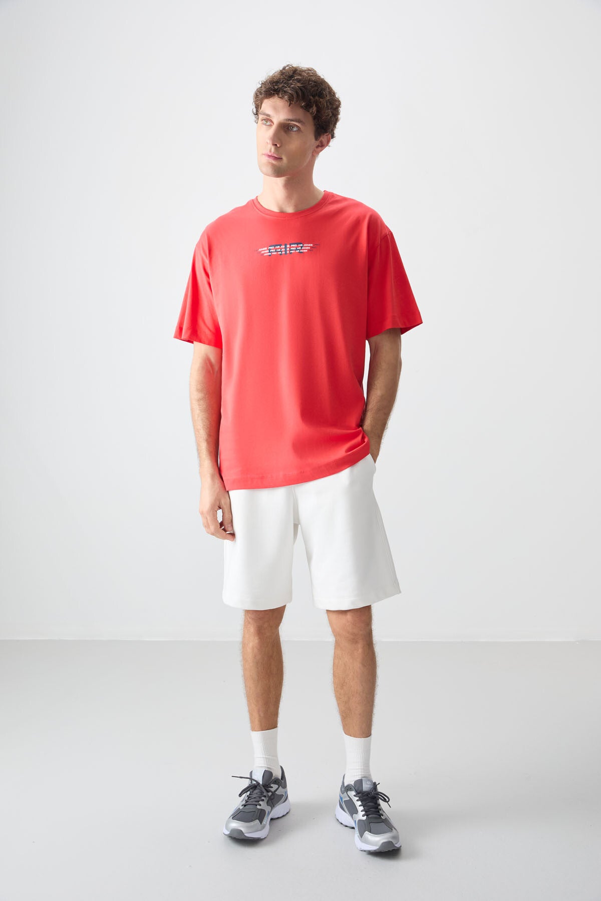 %100 pamuk kalin yumuşak dokulu oversize fit baskili erkek t-shirt - 88356 - Justyol