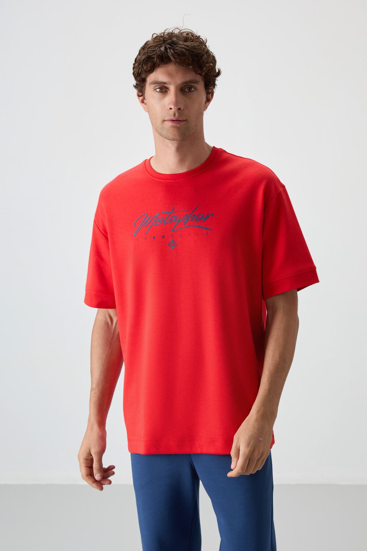 pamuklu kalin yumuşak dokulu oversize fit baskili erkek t-shirt - 88320 - Justyol