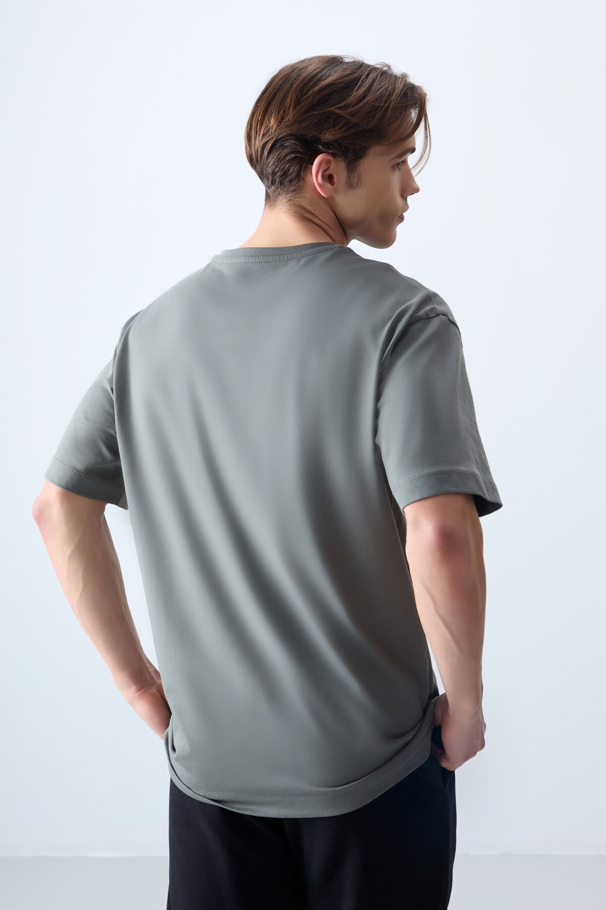 %100 pamuk kalin yumuşak dokulu oversize fit baskili erkek t-shirt - 88356 - Justyol