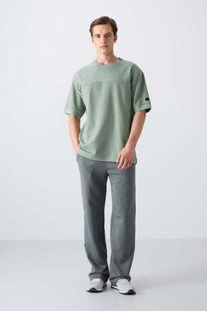 pamuklu kalin yüzeyi dokulu oversize fit basic erkek t-shirt - 88340 - Justyol