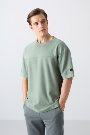 pamuklu kalin yüzeyi dokulu oversize fit basic erkek t-shirt - 88340 - Justyol