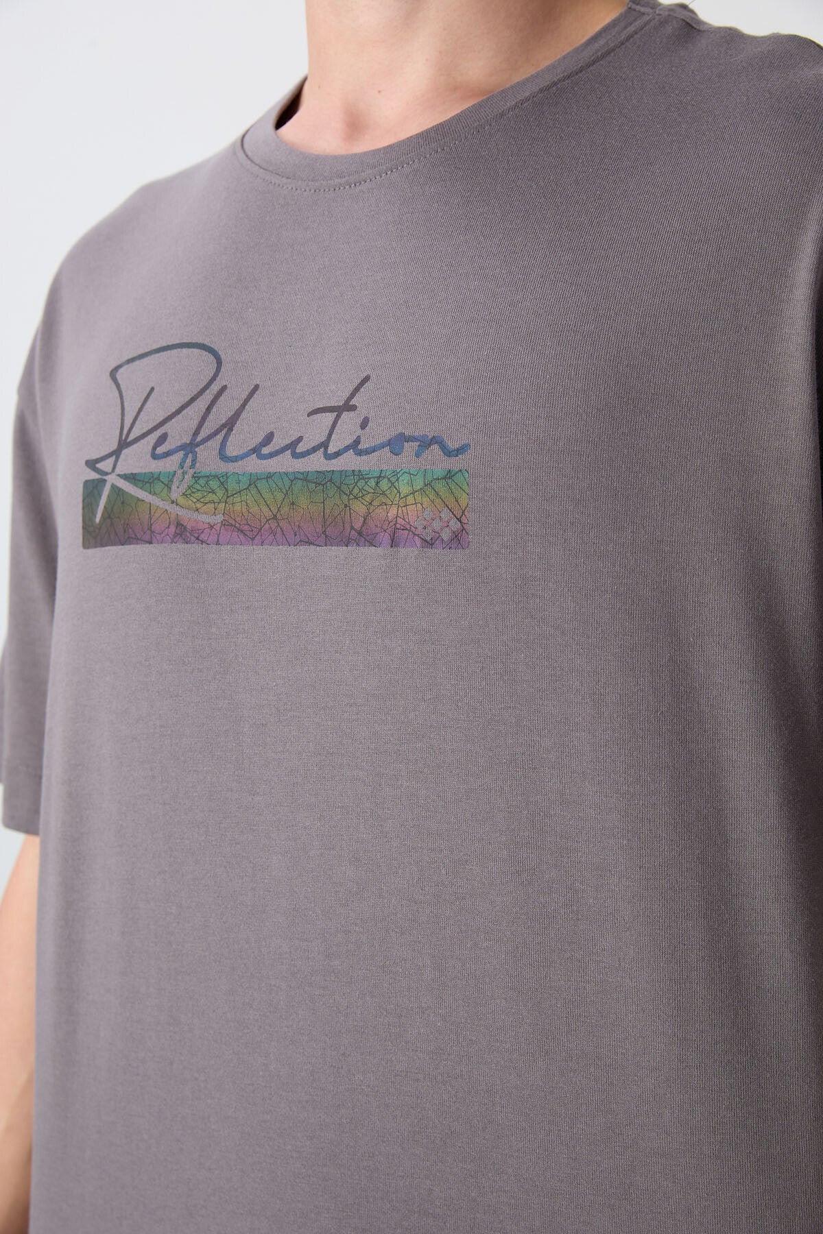 pamuklu kalin yumuşak dokulu oversize fit baskili erkek t-shirt - 88334 - Justyol