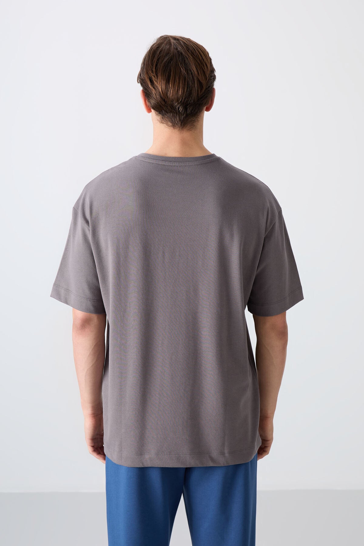 pamuklu kalin yumuşak dokulu oversize fit baskili erkek t-shirt - 88334 - Justyol