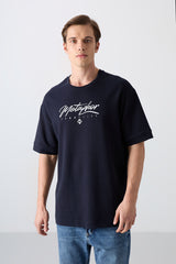 pamuklu kalin yumuşak dokulu oversize fit baskili erkek t-shirt - 88320 - Justyol
