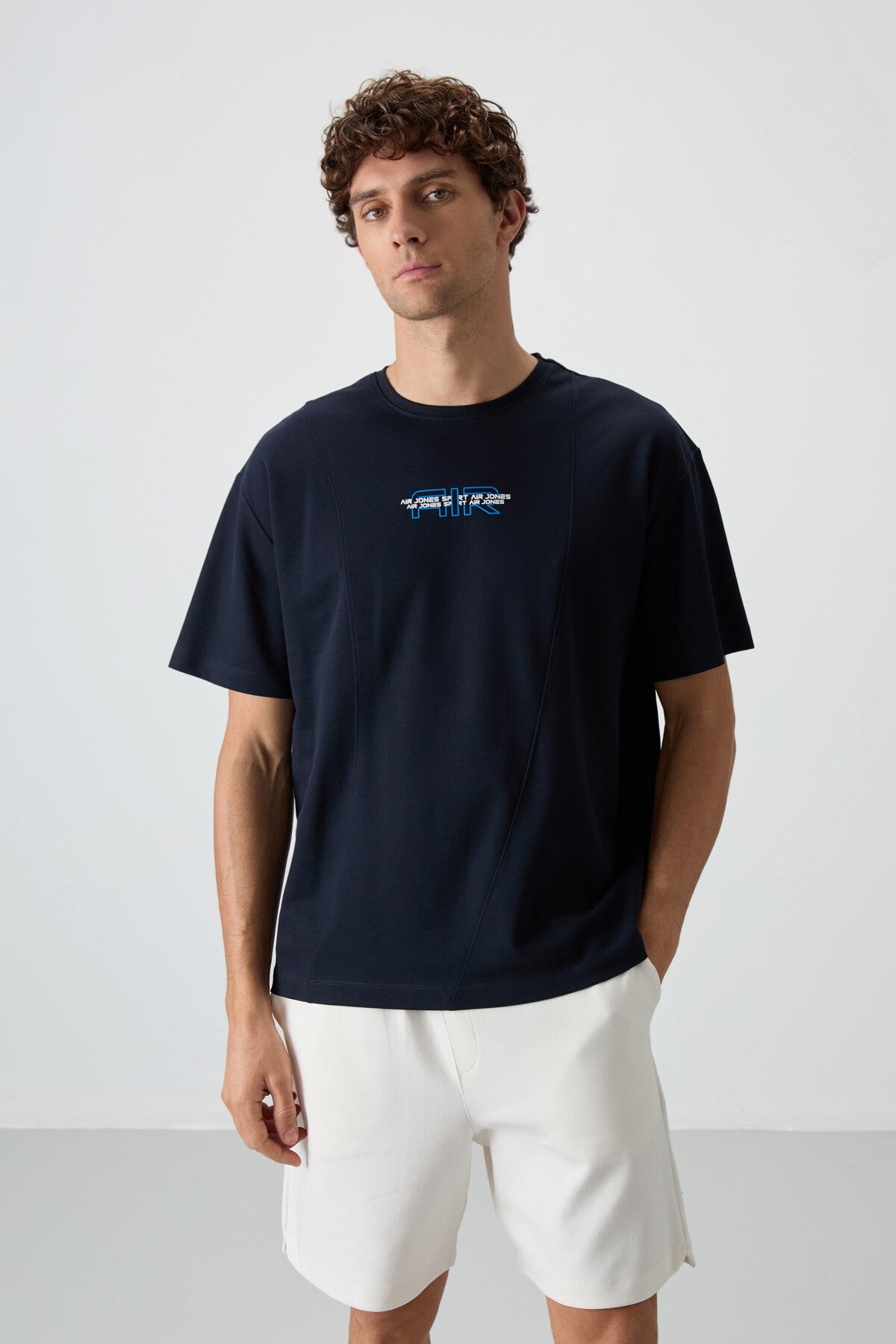 pamuklu kalin yüzeyi dokulu oversize fit baskili erkek t-shirt - 88372 - Justyol