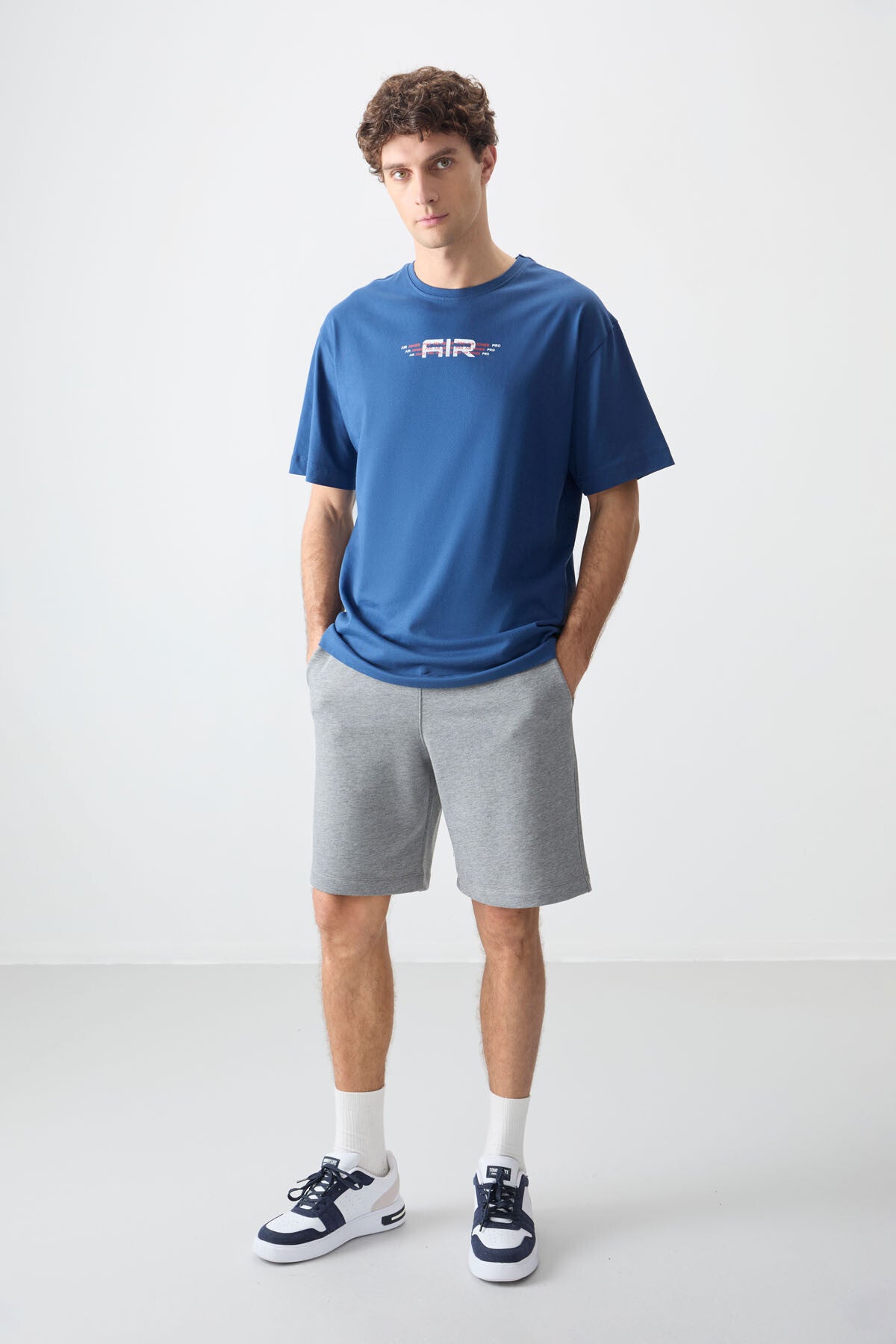 %100 pamuk kalin yumuşak dokulu oversize fit baskili erkek t-shirt - 88356 - Justyol