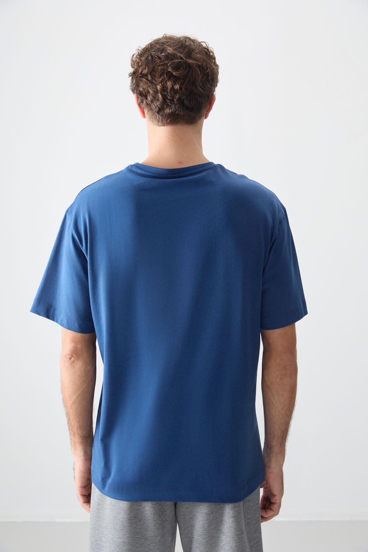 %100 pamuk kalin yumuşak dokulu oversize fit baskili erkek t-shirt - 88356 - Justyol