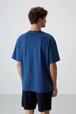 pamuklu kalin yüzeyi dokulu oversize fit baskili erkek t-shirt - 88372 - Justyol
