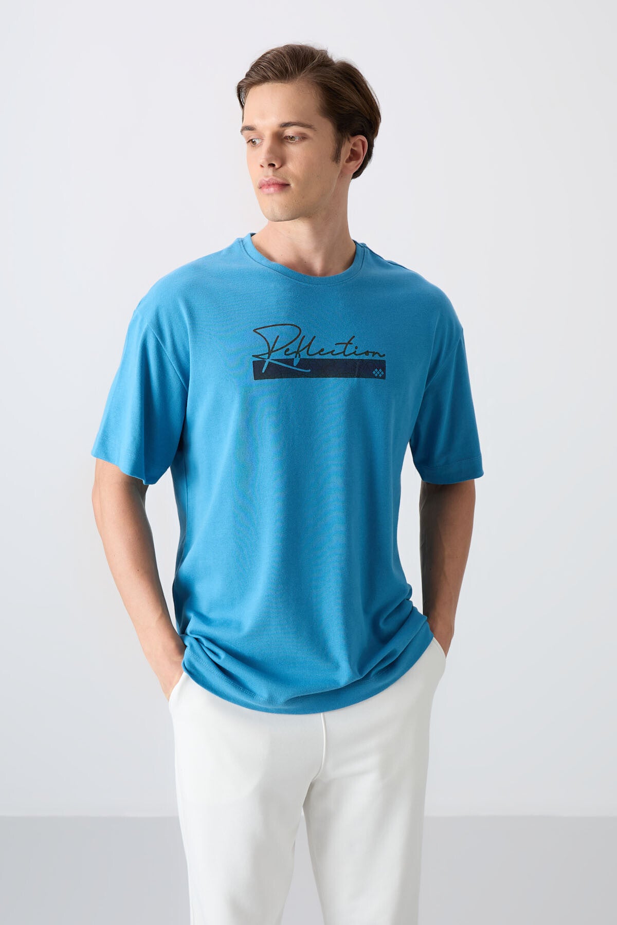 pamuklu kalin yumuşak dokulu oversize fit baskili erkek t-shirt - 88334 - Justyol